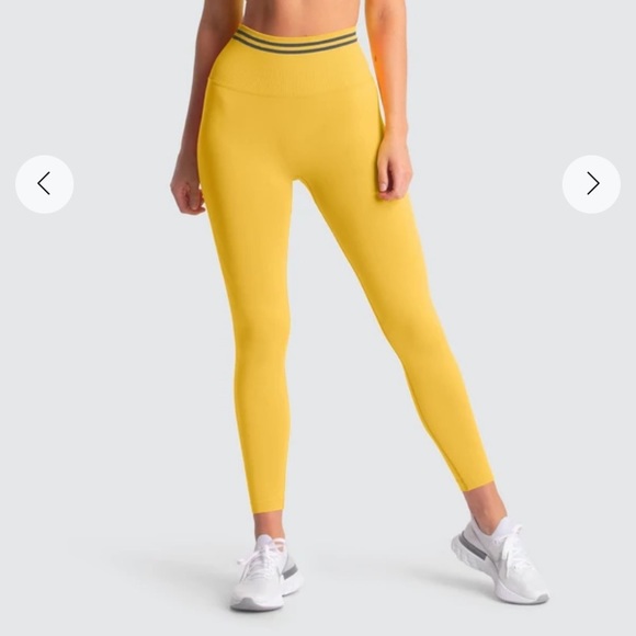 DoYouEven scrunch butt leggings - Picture 2 of 8